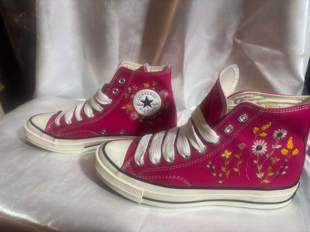NEW Custom Embroidered Converse Sunflowers High Tops W10.5